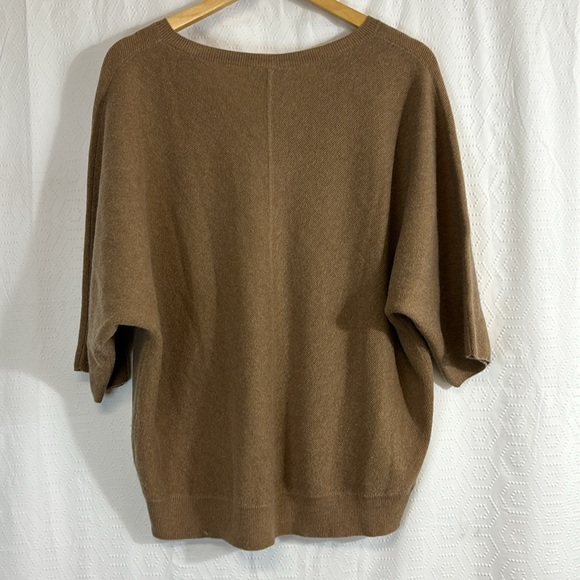 R Label The Reset V Neck Cashmere Poncho Tee - Picture 7 of 7